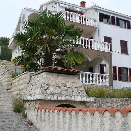 In With Sea View, Balcony, Air Conditioning, Wi-fi