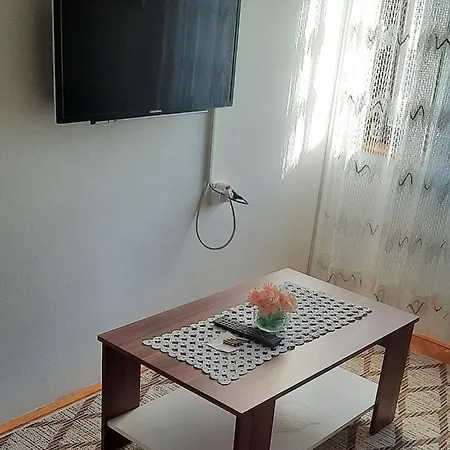 In With Sea View, Balcony, Air Conditioning, Wi-fi Apartmán