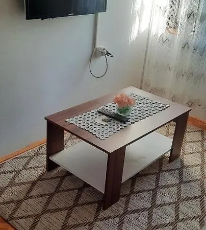 In With Sea View, Balcony, Air Conditioning, Wi-fi Apartmán